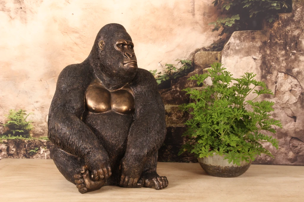 Socha gorily – zlatá – 61 cm