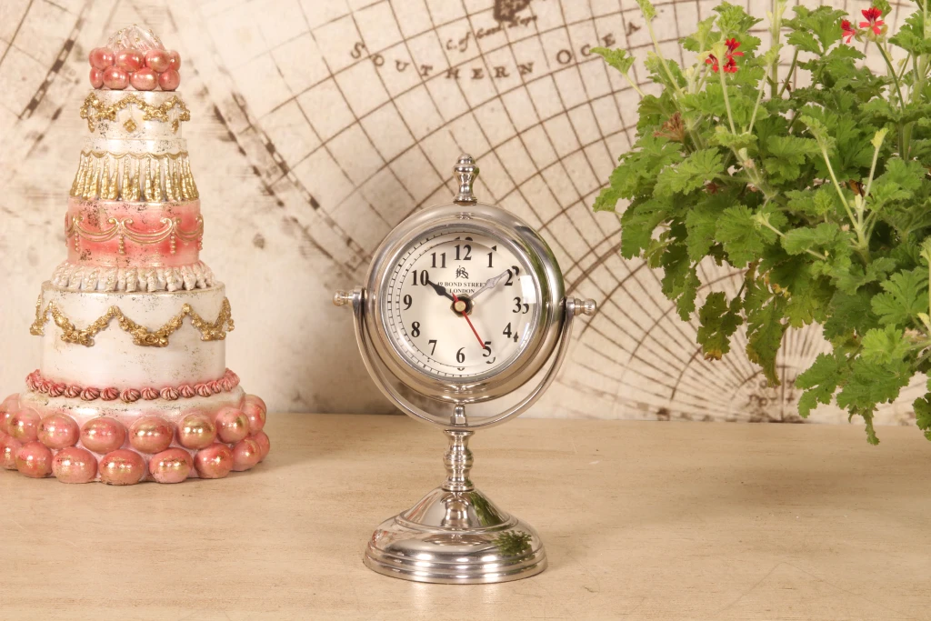 Table Clock on Stand - Silver - Aluminum - 22 cm - 1 piece