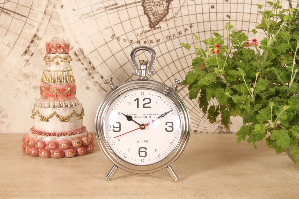 Table clock - silver - aluminum - 28 cm - 1 piece